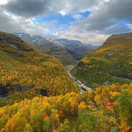 Vatnahalsen Hoyfjellshotell