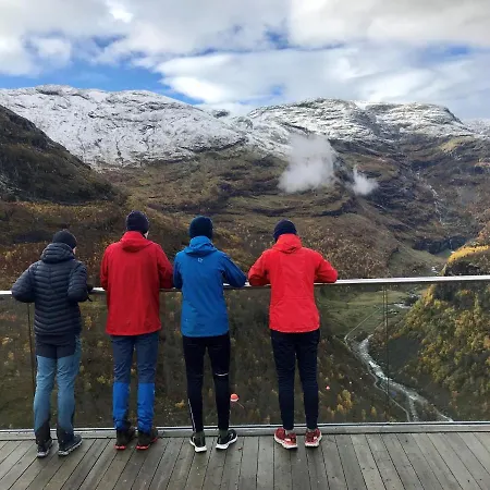 Vatnahalsen Hoyfjellshotell